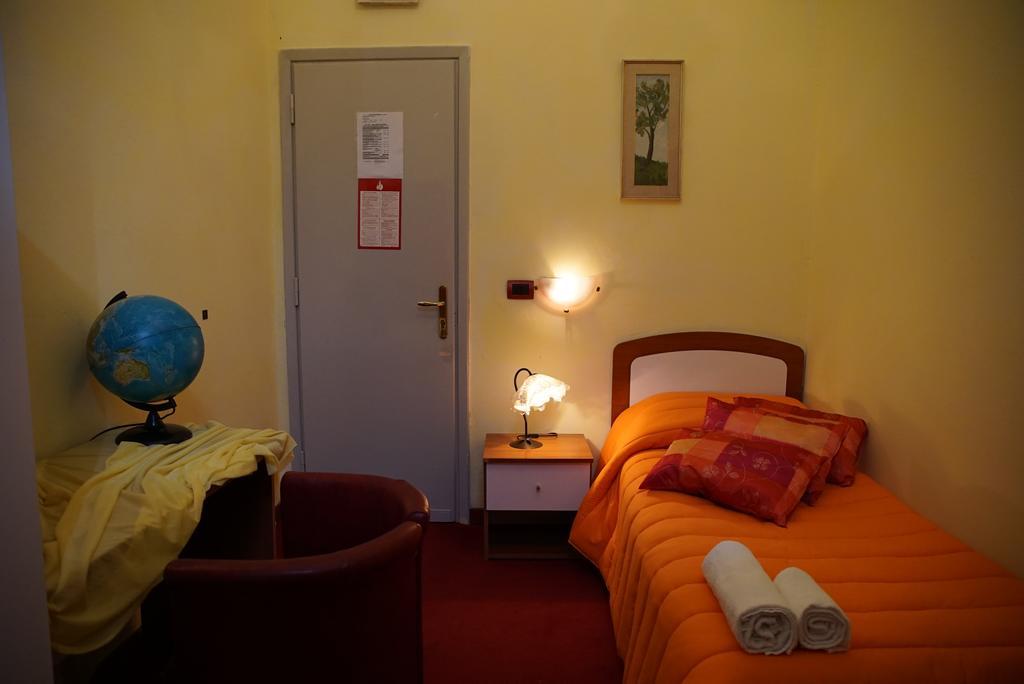 Hotel Buenos Aires Montecatini Terme Exterior photo